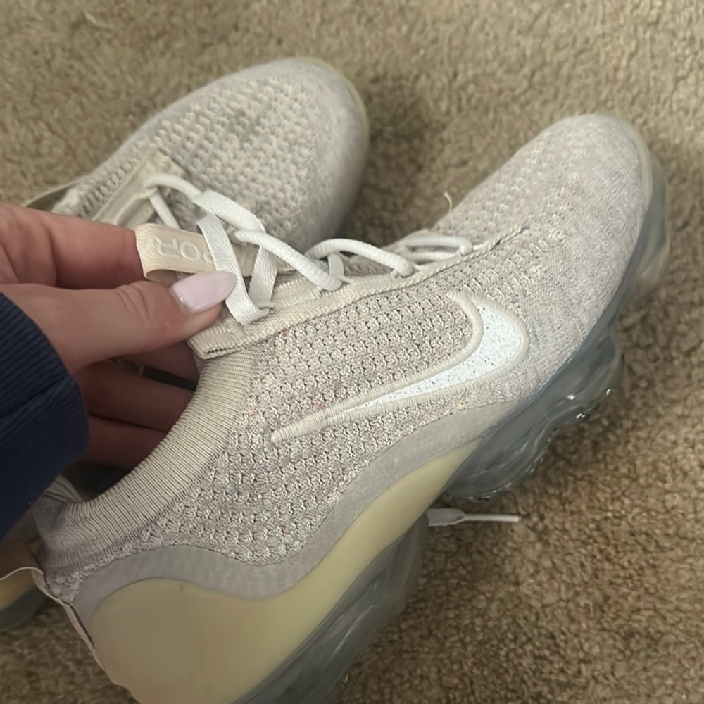 Nike Cream Sneakers with Knit Upper and Translucent Sole